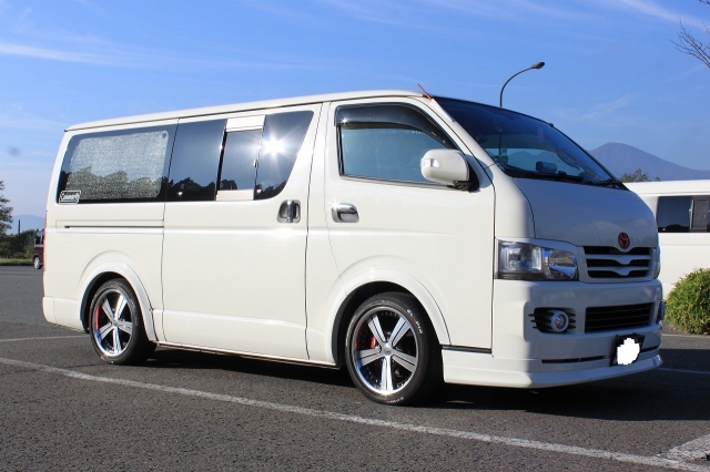 東京都　まこちんちん さん　ハイエースS-GL TRH-200V改