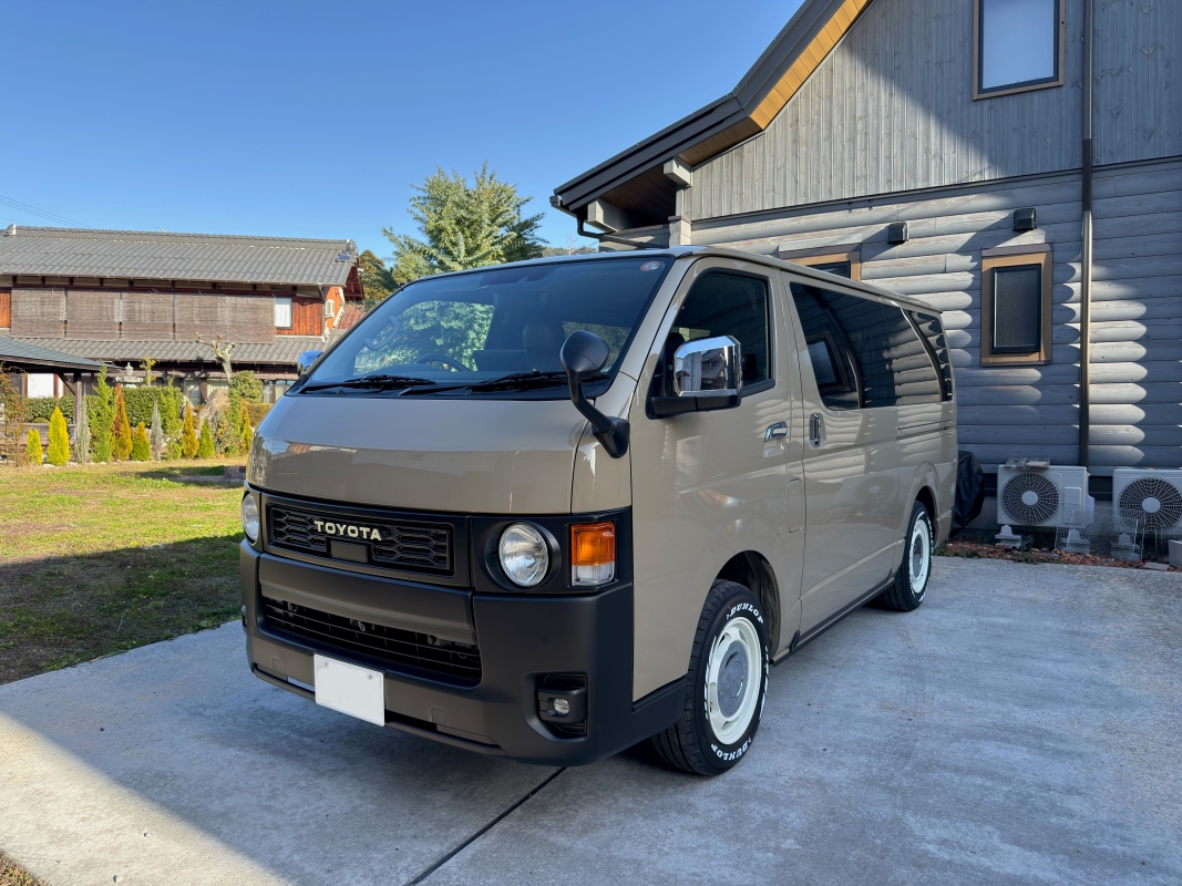 滋賀県　綾香 さん　ハイエース