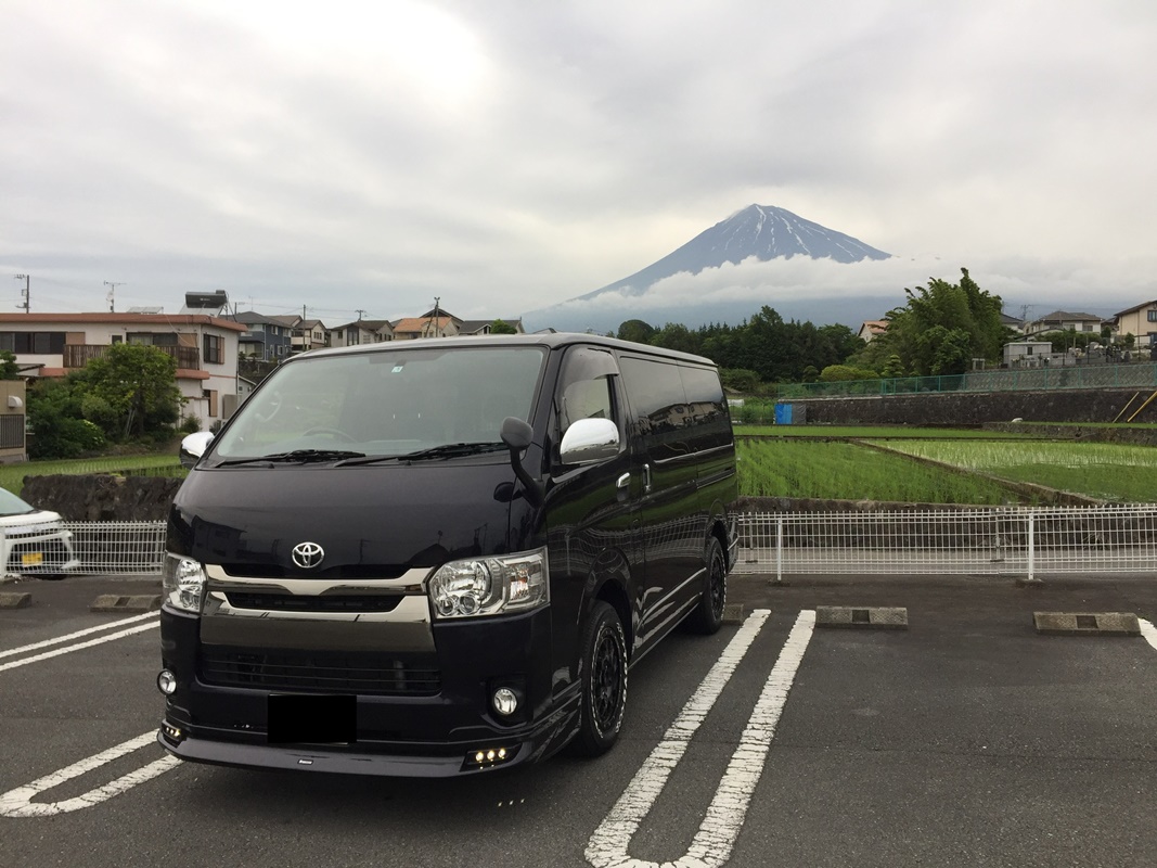 静岡県　ゆうすけ さん　ハイエースバン