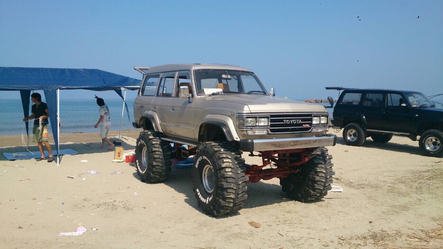 山形県　たっけトン さん　ランクル60