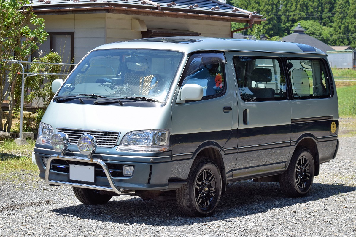 山形県　SHUN さん　ハイエース１００系ワゴン