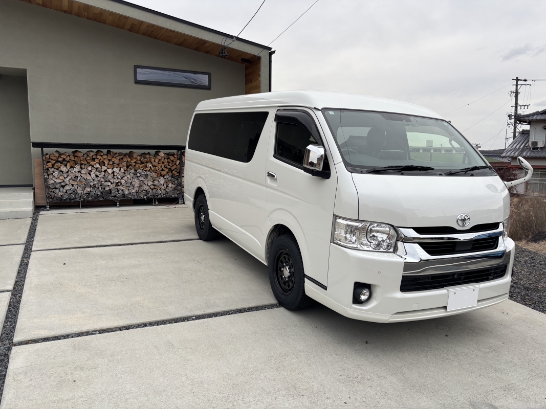 岐阜県　こばちゃん さん　ハイエース