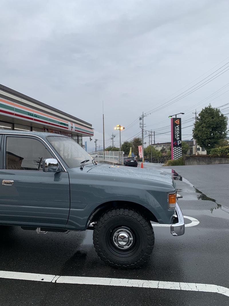 岐阜県　りょう さん　ランドクルーザー８０