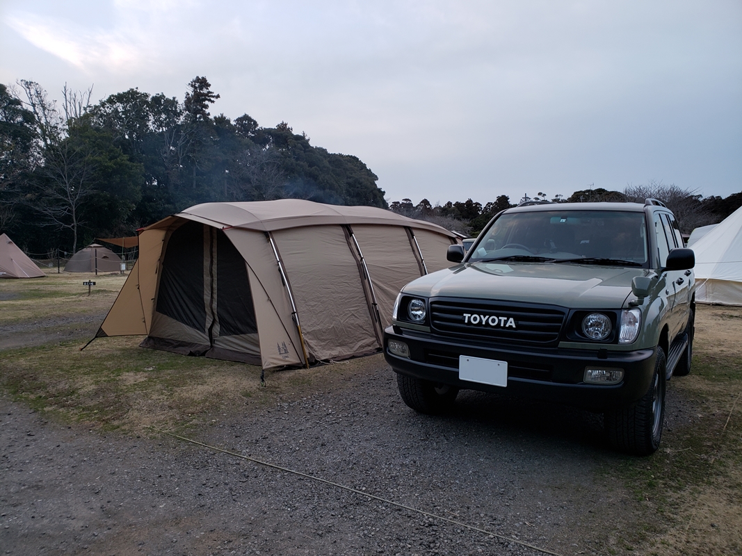 埼玉県　キャンプ さん　ランクル100