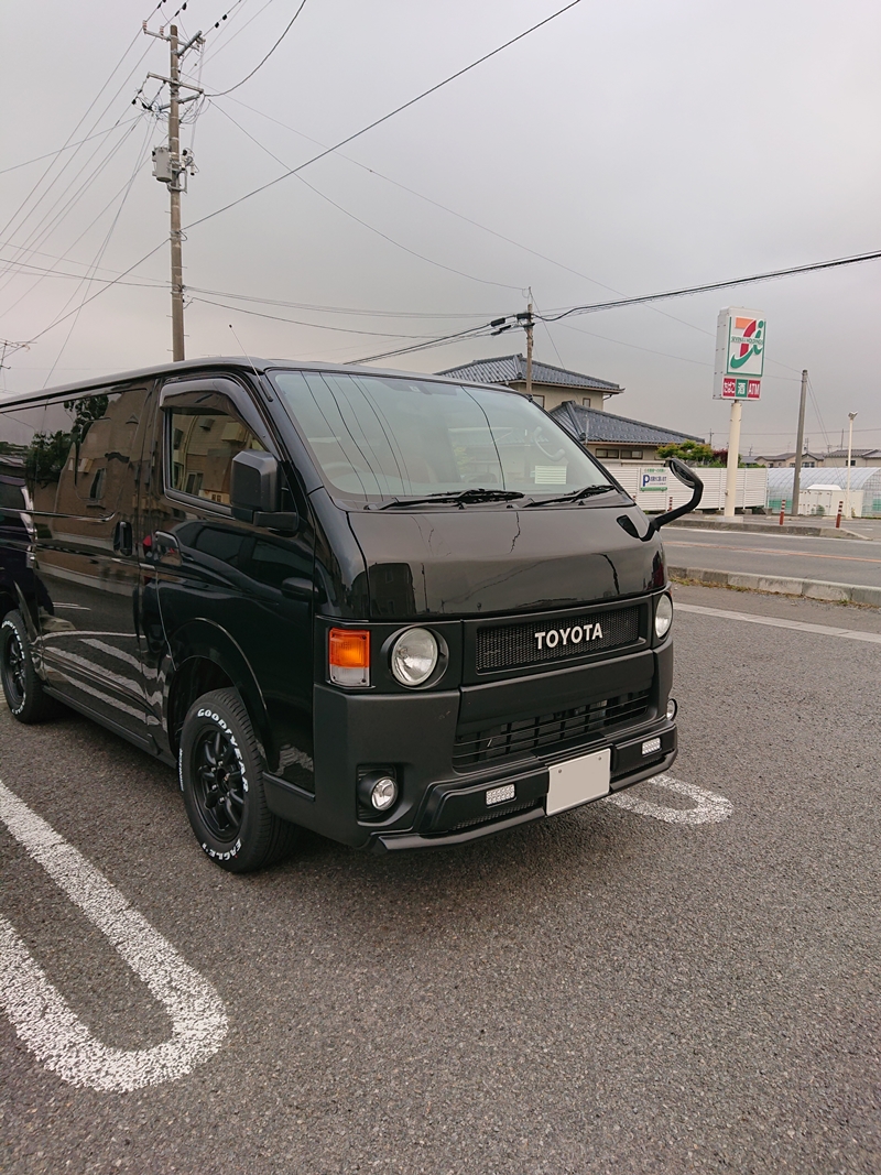 山形県　UNI さん　ハイエース