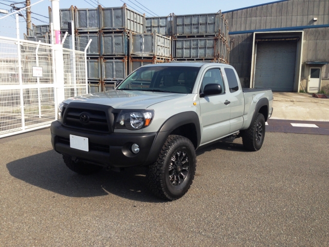 東京都　ミステリーランチ さん　TOYOTA TACOMA