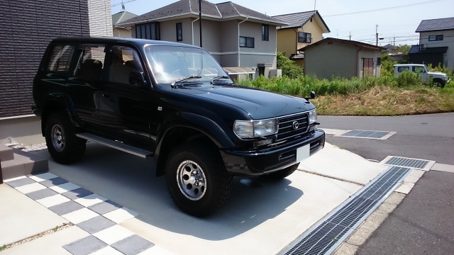 滋賀県　やまちゃん さん　ランクル80
