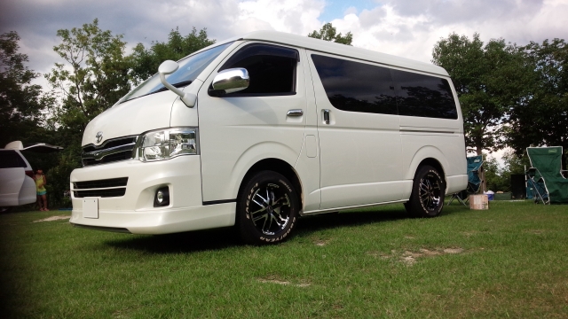 愛知県　Masahiko.Ando さん　ハイエースワゴンGL4WD
