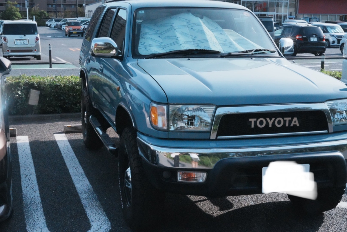 千葉県　zucky さん　ハイラックスサーフ