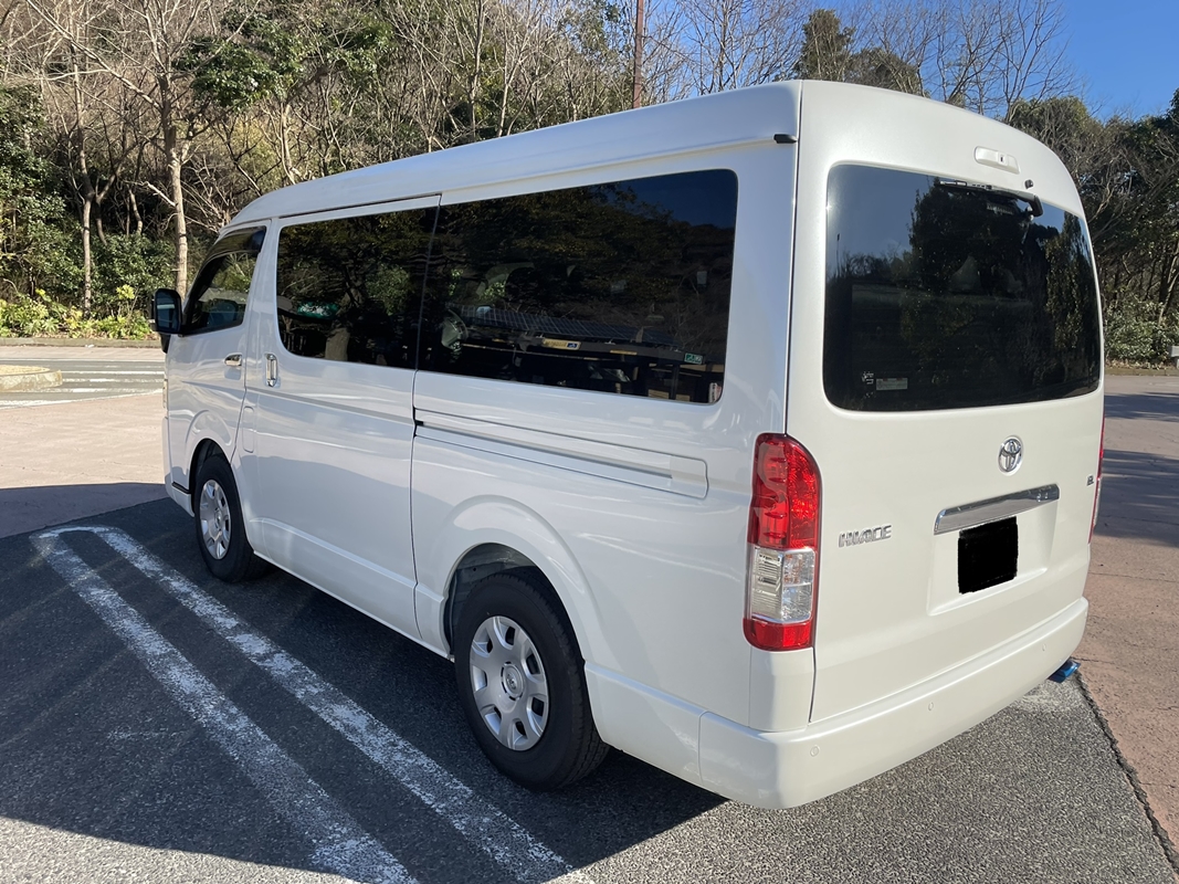神奈川県　ブライアン さん　ハイエースワゴン