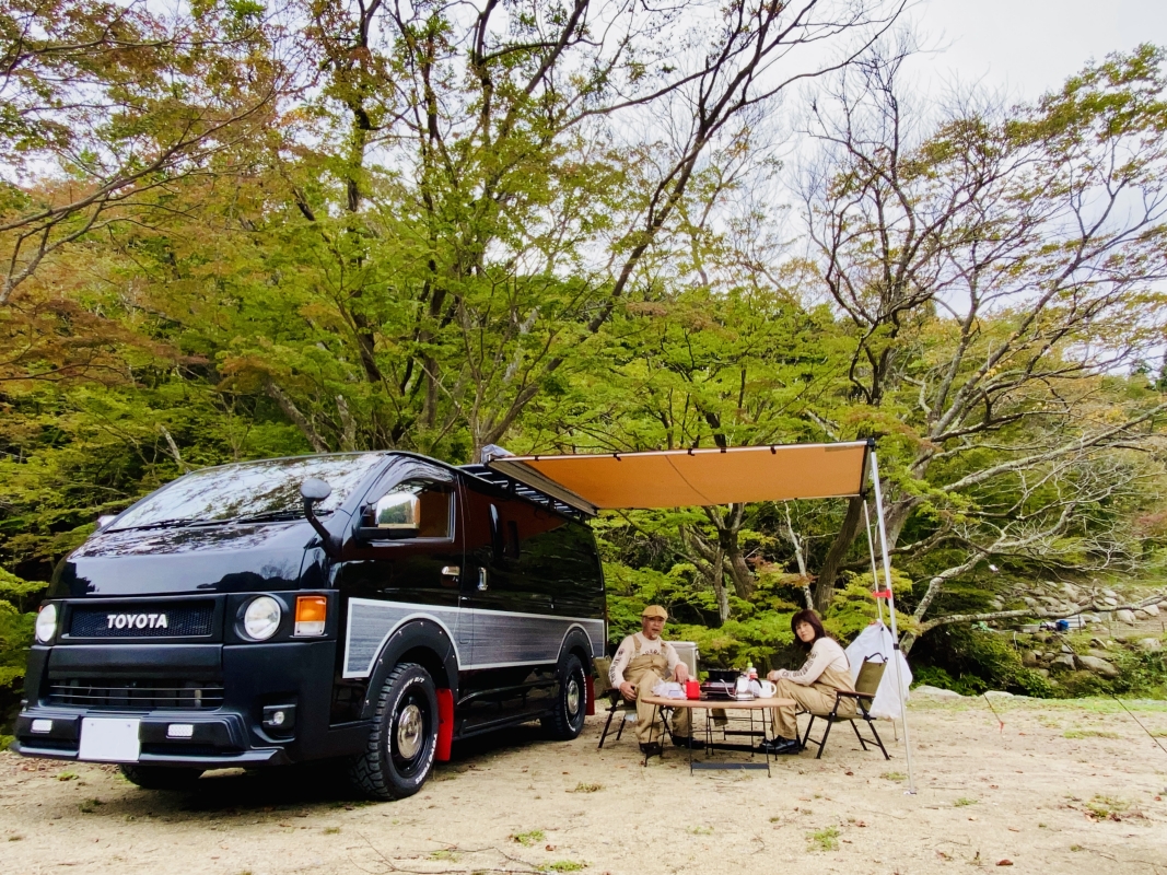 福島県　塩ちゃん さん　ハイエース4wdバン