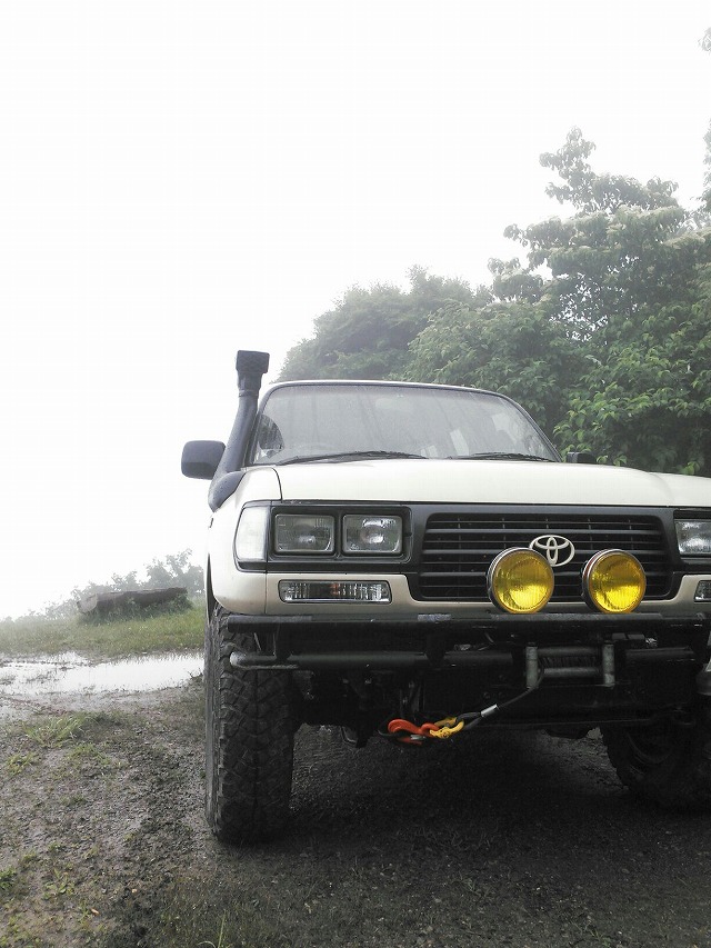 兵庫県　ぐっさんハチマル さん　ランクル80