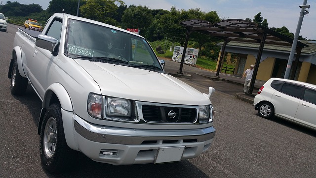 熊本県　つる さん　日産　ダットサントラック