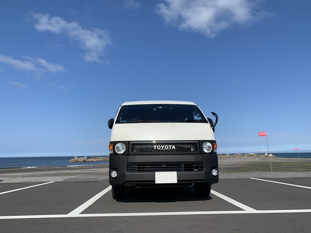 東京都　ハルキャン さん　ハイエースワイドバンミドルルーフ