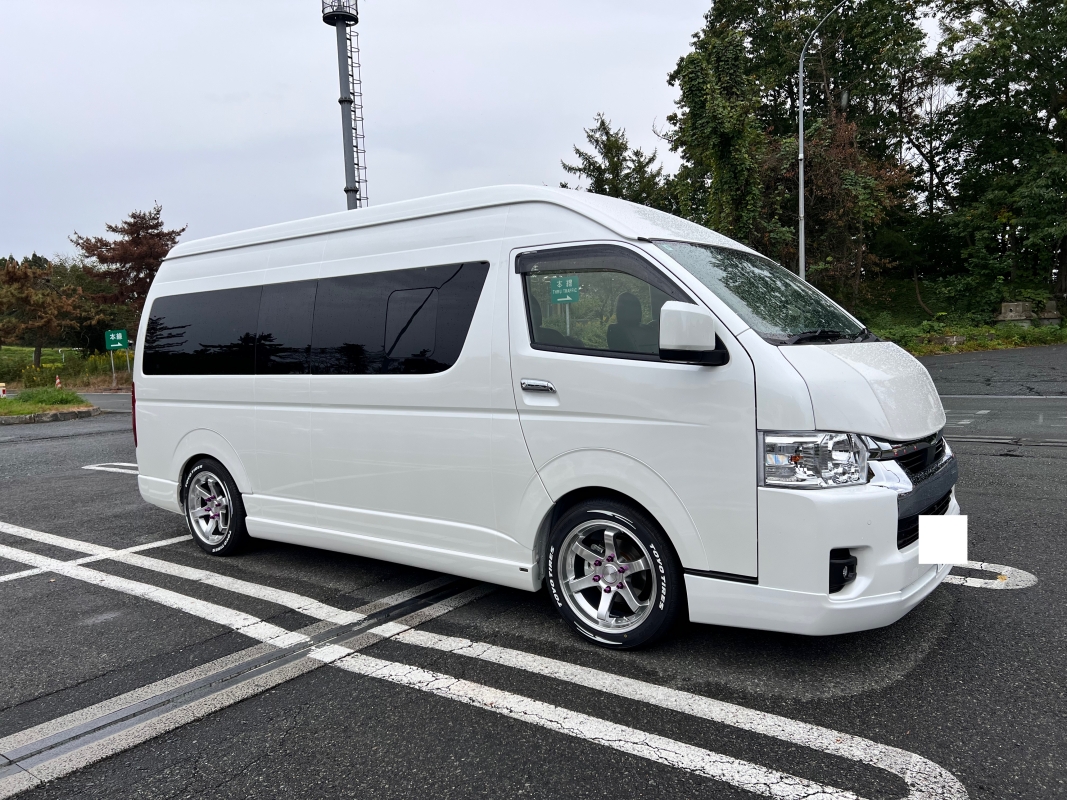 青森県　ジョージ さん　ハイエースグランドキャビン