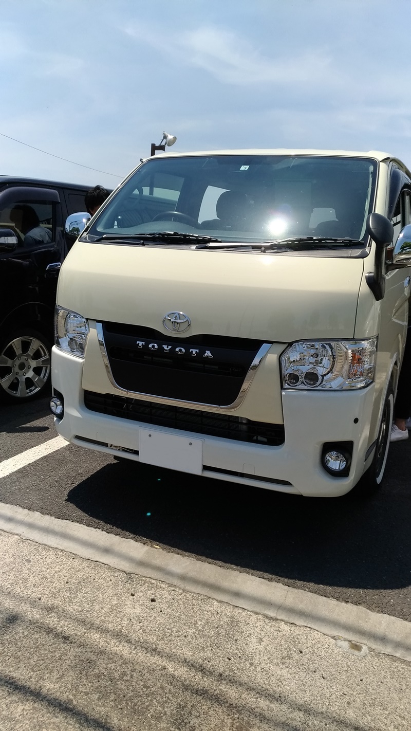 神奈川県　おさかな さん　ハイエース