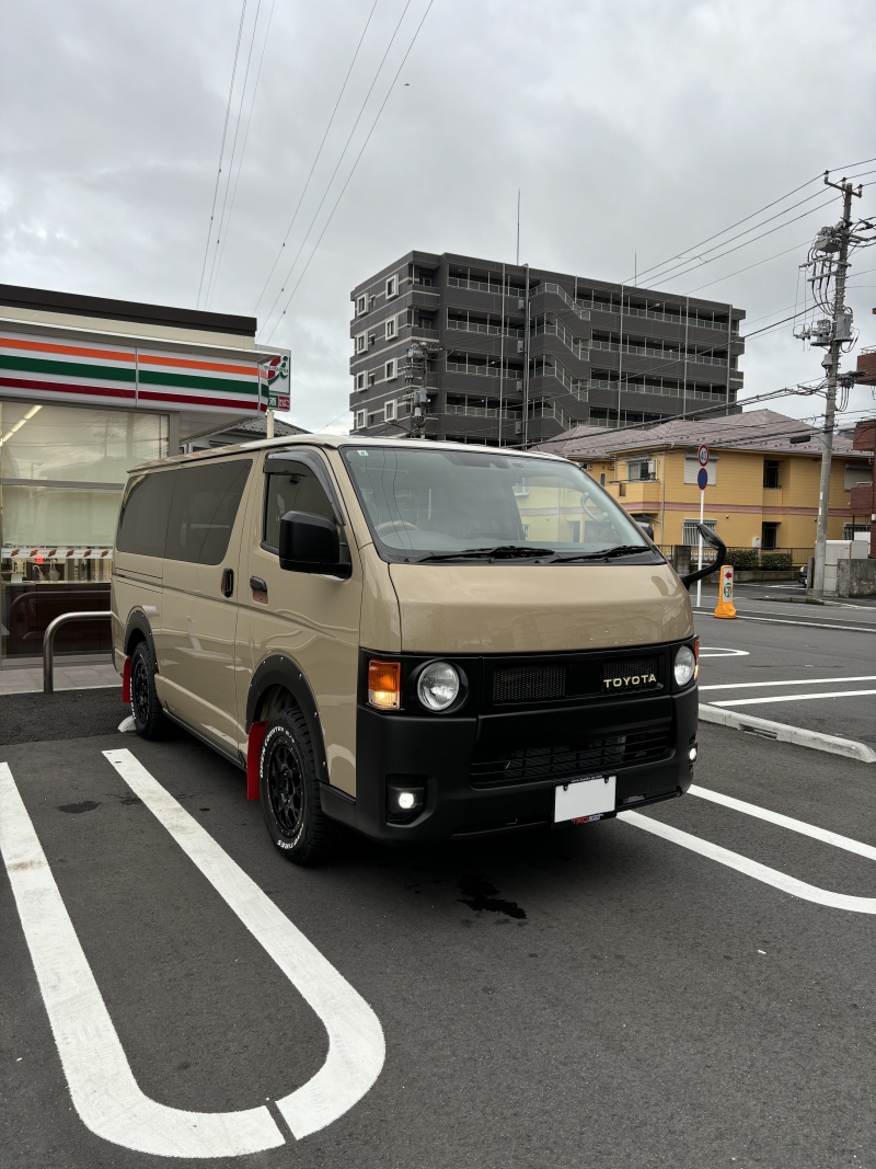 千葉県　ミスター さん　ハイエースバン