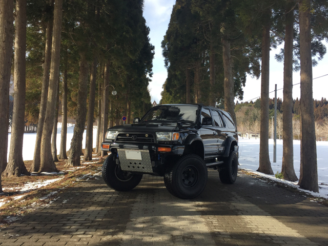 北海道　黒185 さん　ハイラックスサーフ