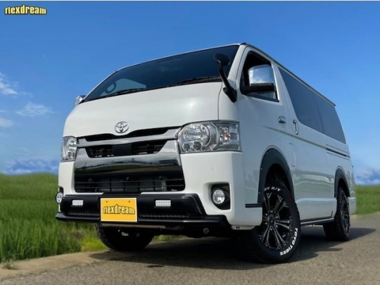 ハイエース200系パーツ新車コンプリートFDバンパープロテクター