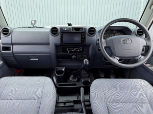 ランクル７０キャンプ　アウトドア　レジャー　４ＷＤ　ＳＵＶ