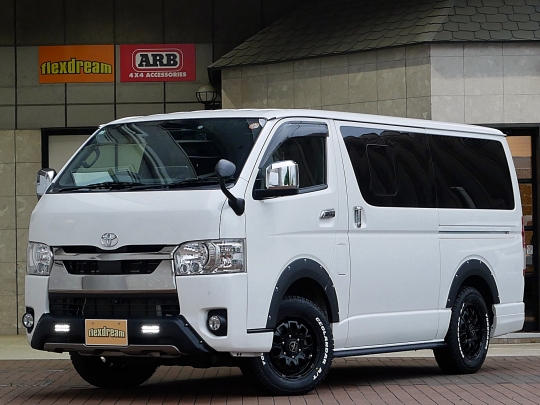 ハイエースＶディーゼル4WD　ベッド付き　車中泊
