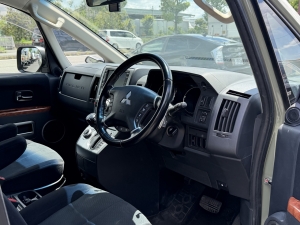 デリカＤ５キャンプ　アウトドア　車中泊　４ＷＤ　ＳＵＶ