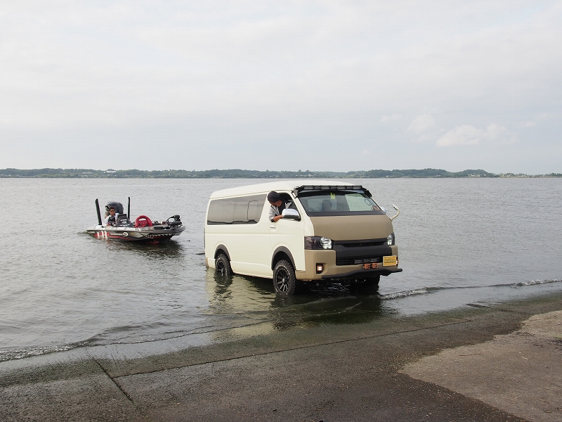 ハイエース ランクル バスボートを牽引してバス釣り 霞ヶ浦 With橋本卓哉プロ