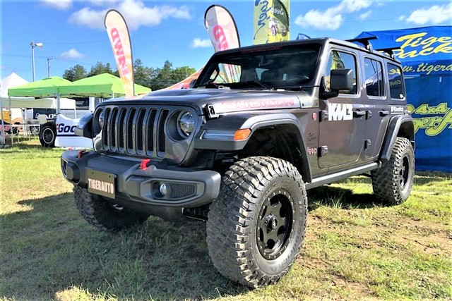 JEEP（ジープ）JLラングラー Rubicon（ルビコン）×BFグッドリッチMT KM3タイヤ