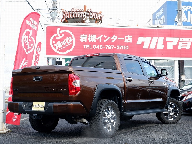 USトヨタ タンドラ 2014年以降モデル 1794エディション サンセットブロンズマイカ LEERハードトノカバー