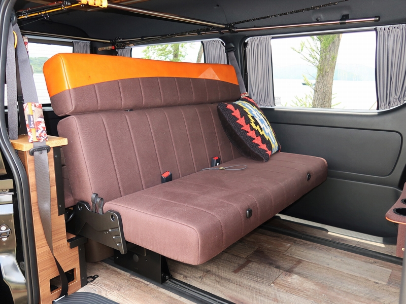 ハイエース200系 FD-BOX7 vanlife改：街乗りも出来る車中泊仕様車