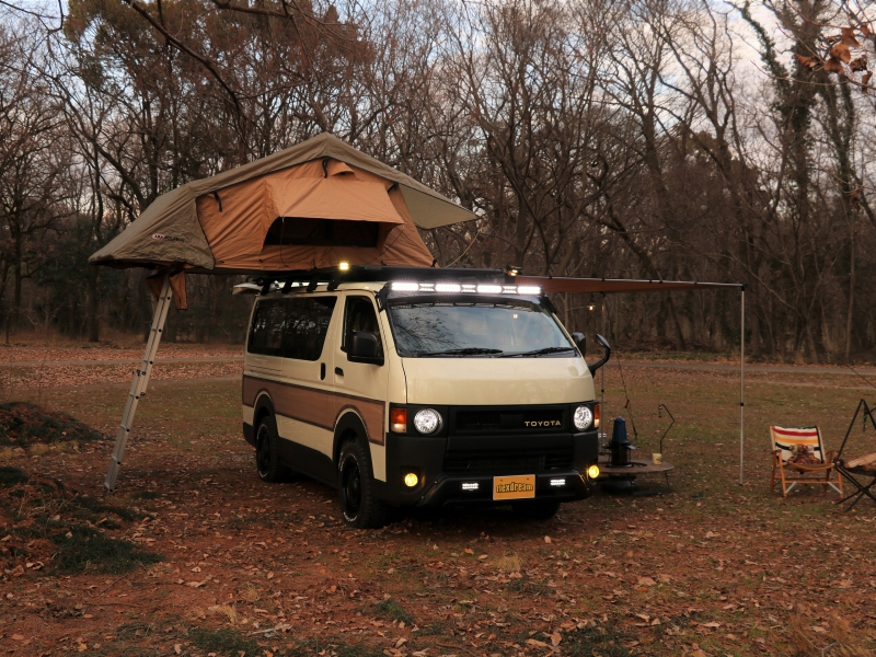 ハイエース200系 丸目換装 ARB4x4 ルーフトップテント IPF LEDライトバー・作業灯 カスタム