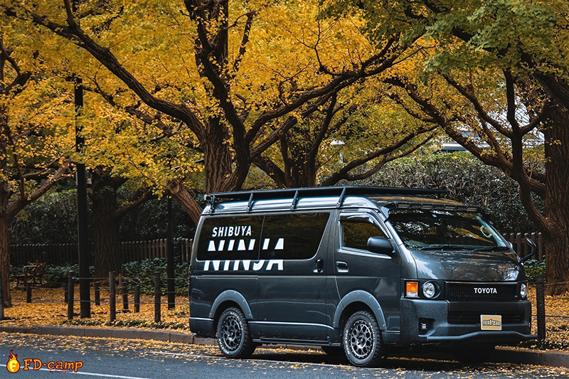 ハイエース200系 丸目換装×LINE-Xカスタム SHIBUYA NINJA（渋谷忍者）サポート車両