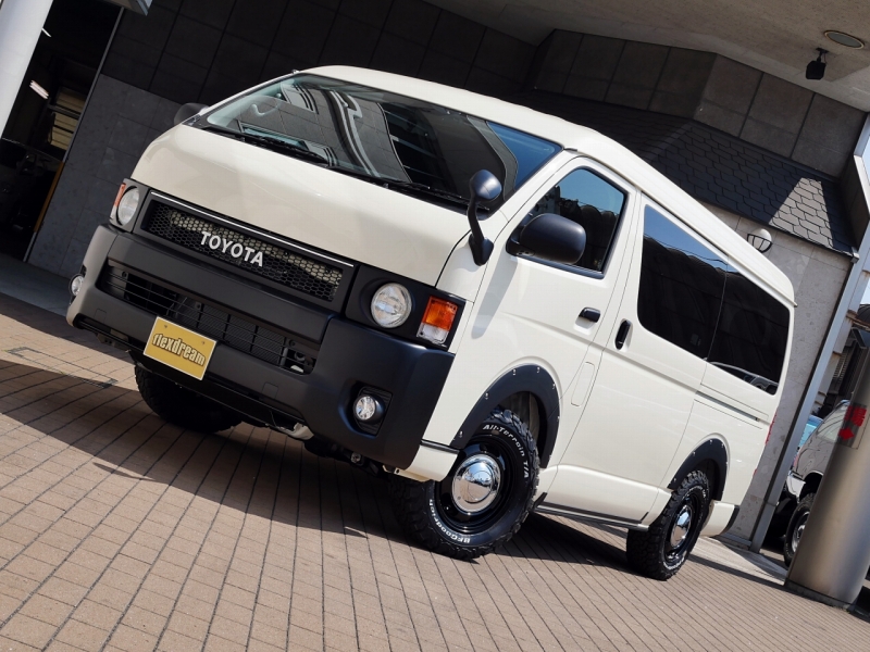 ハイエース200系新車カスタムコンプリート 丸目換装クラシックスタイル