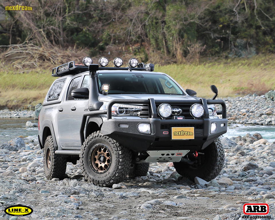 ハイラックス ピックアップトラック カスタムコンプリート：ARB 4x4・LINE-X コラボ