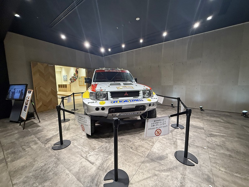 パジェロ エボリューション ダカールラリー1998 総合優勝車両(三菱自動車 本社ショールーム)