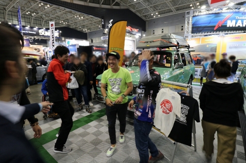 プロバスアングラー_伊豫部健プロ×内山幸也プロ×水野浩聡プロによるFishItEasyサインサイン会_フィッシングショー2018_13