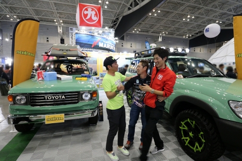 プロバスアングラー_伊豫部健プロ×内山幸也プロ×水野浩聡プロによるFishItEasyサインサイン会_フィッシングショー2018_16