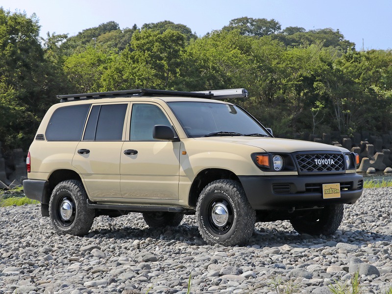 ランクル100丸目 ネオクラシックカスタムデモカー ベージュ