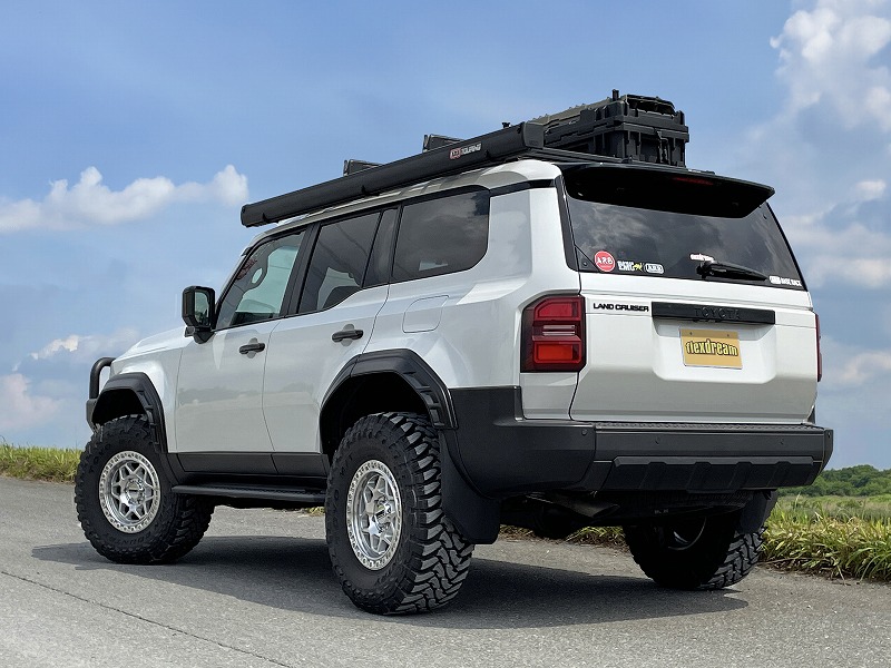 ランクル250 カスタムデモカー ARB オールドマンエミューリフトアップ ＋ ルーフラック