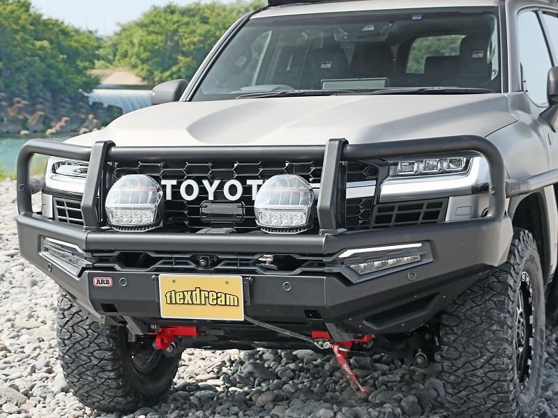ランクル300 ARBバンパー・サイドレール・IQフォグランプ カスタムデモカー