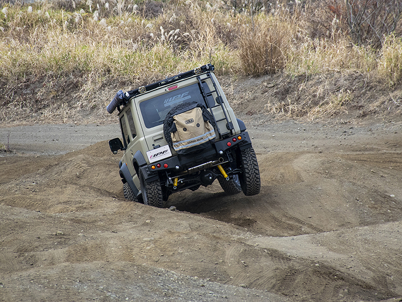 新型ジムニー_JB74_カスタムデモカー_ARB4x4_オールドマンエミューサスペンション