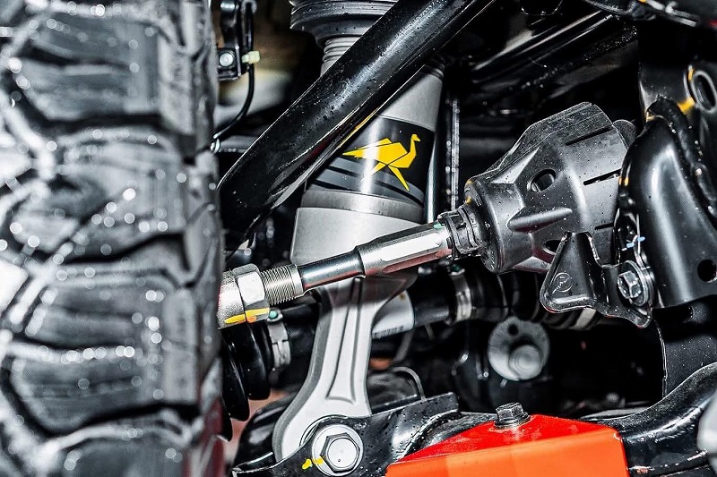 新型ハイラックス（タイトヨタ Hilux Travo）ARB OMEリフトアップスプリング＆MT64ショック