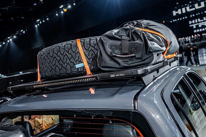 新型ハイラックス（タイトヨタ Hilux Travo）ARBルーフラック BASERACK（キャビン）