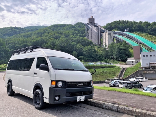 ハイエースＶスパロン　丸目換装　ARB社用車