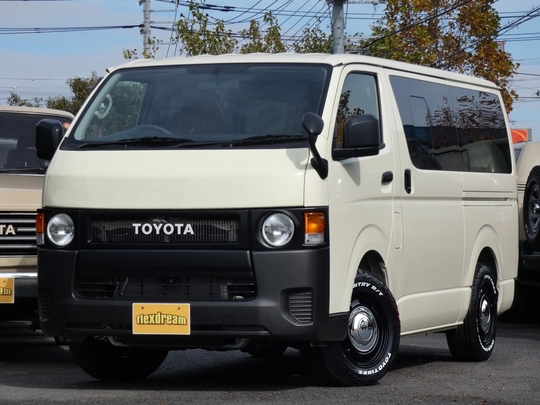 ハイエースＶ新車コンプリート丸目クラシックカスタム 標準ボディ アウトドア・キャンプにもピッタリ