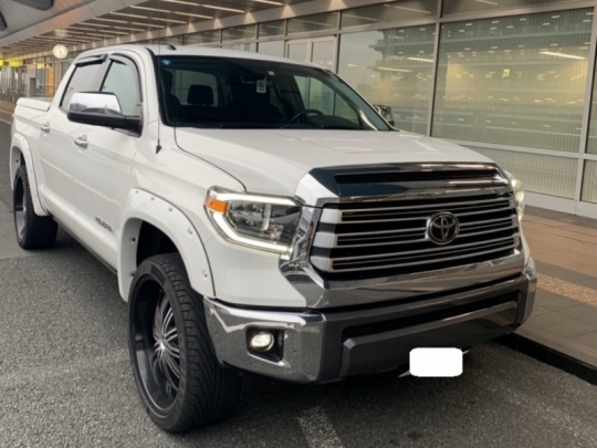タンドラ新車並行１オーナー　タンドラ　クルーマックス　SR5　4WD　