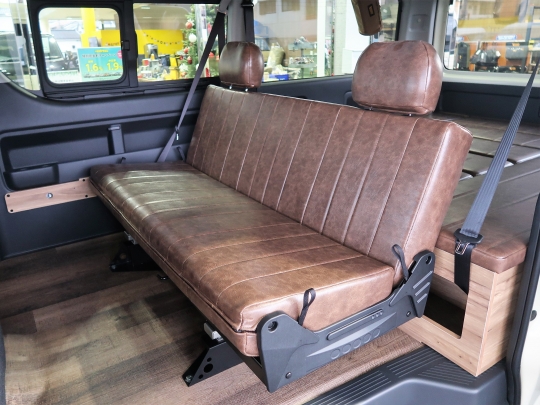 ハイエースＷ新車コンプリートハイエースワゴン・GL　8ナンバーキャンピング登録