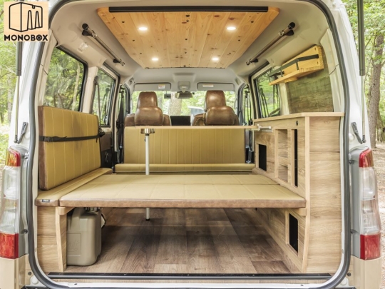 タウンエース新車コンプリートタウンエース　MONOBOX　車中泊