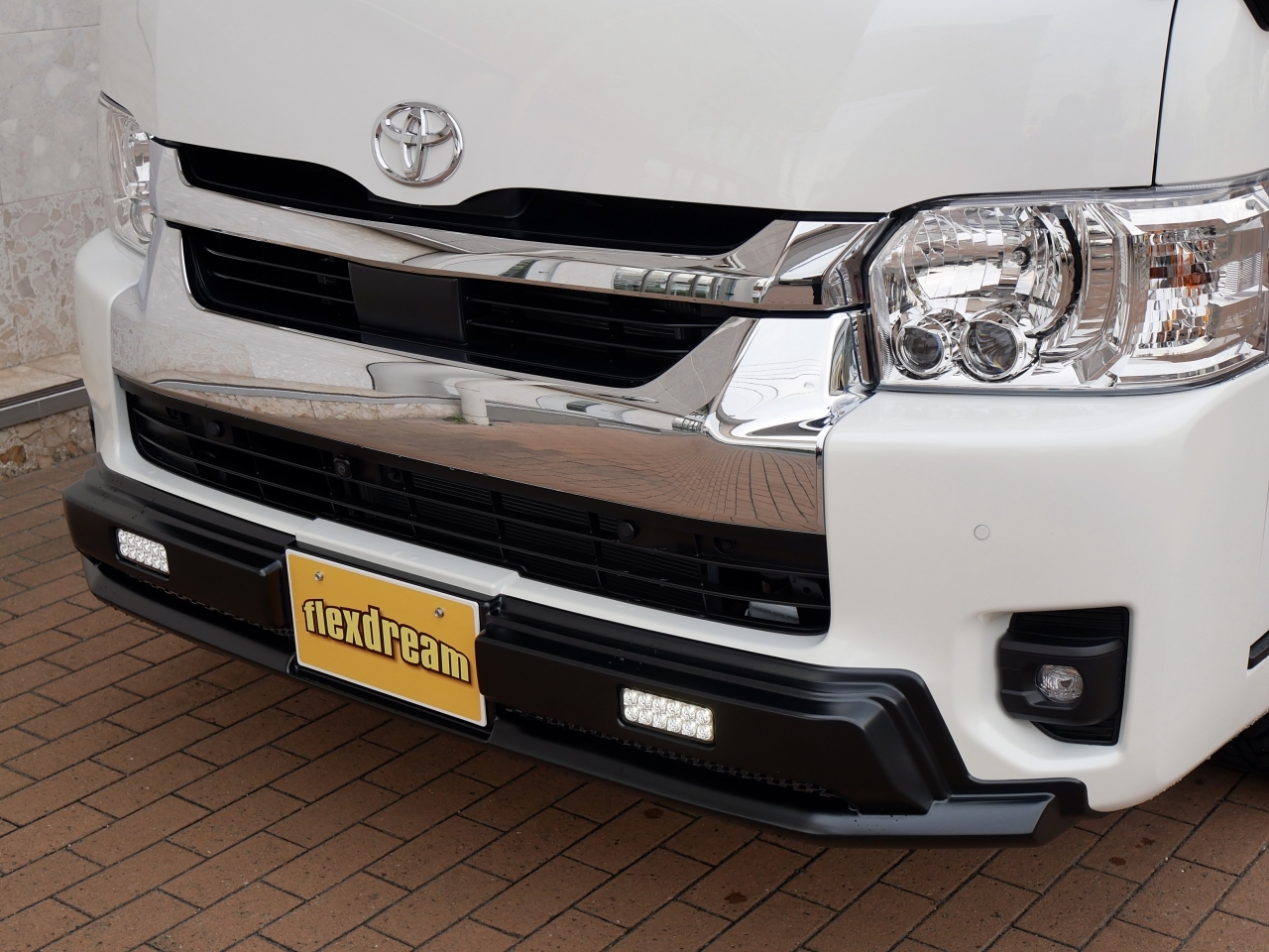 ハイエース200系パーツ新車コンプリートFDバンパープロテクター 