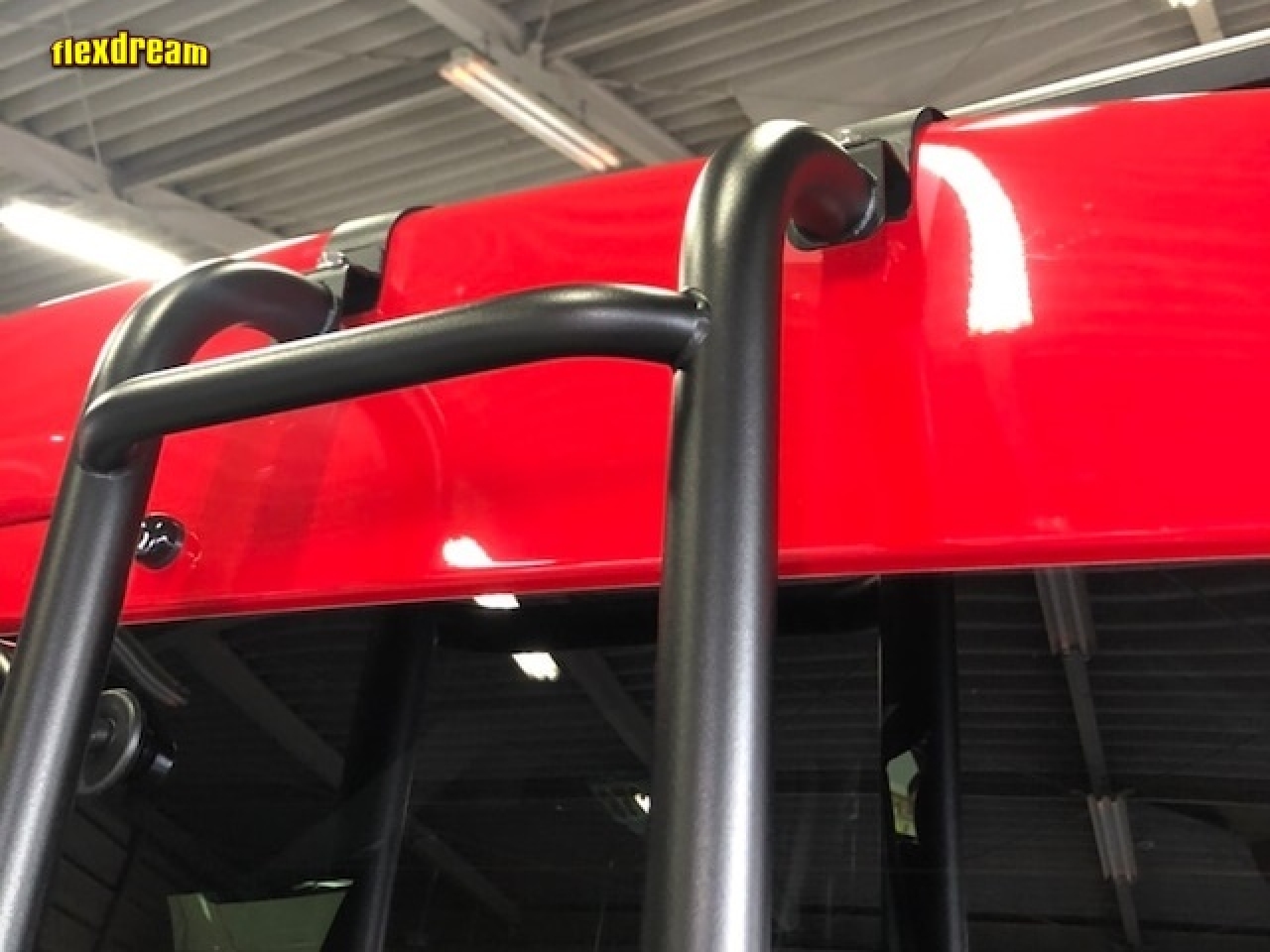 ハイエース200系用ラダー / フレックスドリーム ハイエース200系パーツ新車コンプリートflexdream：FDリアラダー